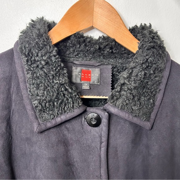 Gallery Woman Black Faux Suede Coat - Size 1X - Picture 8 of 14